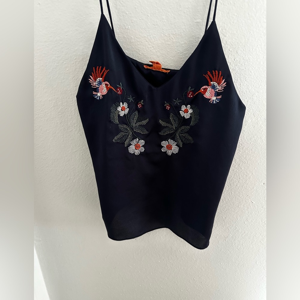 Two tank top lot